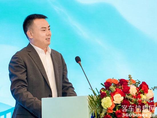 旅游天团共聚，宇通国风新车首发，2024山河万里行贵州起航！
