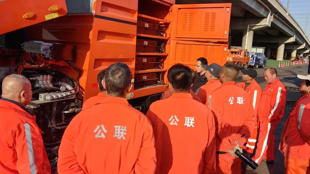 服务两会，实力保障！宇通环卫全力护航两会盛事！