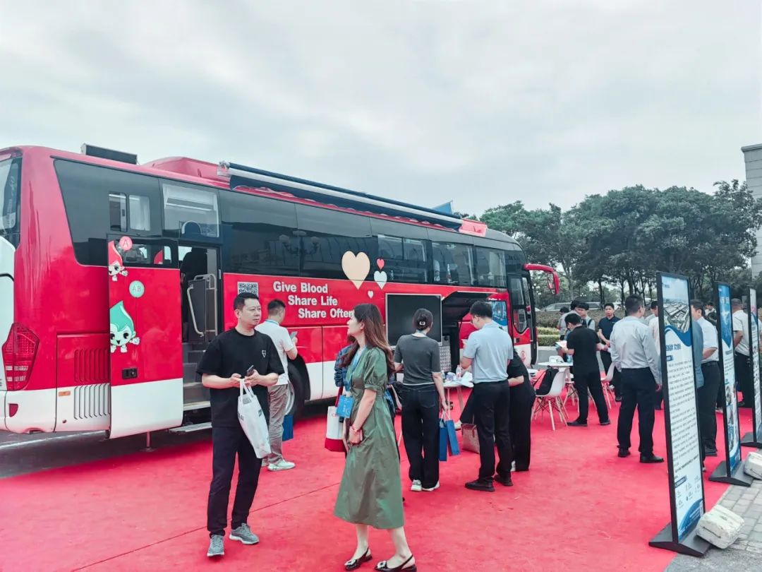 热血启航，智创未来 | 宇通献血车整体解决方案亮相第八届“全国血站管理大会”