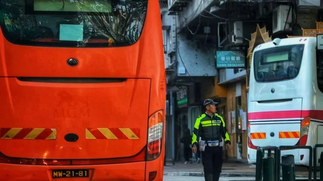 乘着宇通游澳门，感受“掌上明珠”的璀璨