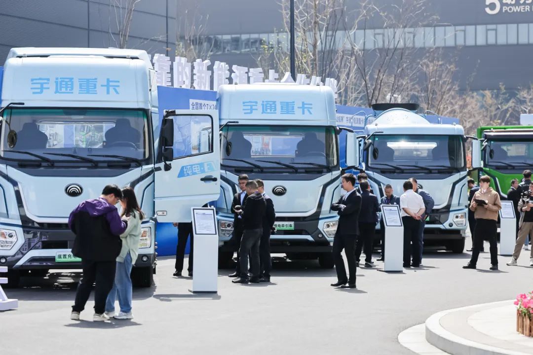 12款新品重磅发布！宇通向“新”而行绘蓝图
