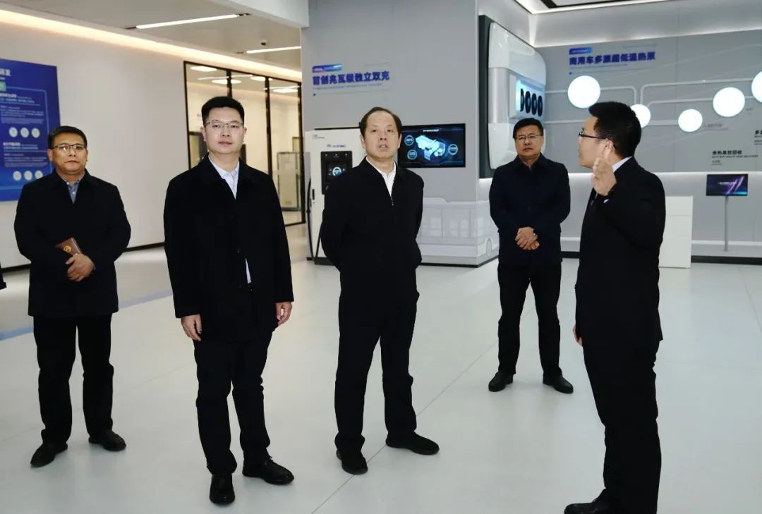 安伟调研宇通：发挥头部企业引领作用，打造一流新能源商用车集团