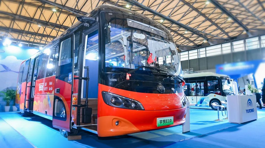 宇悦E10领衔！宇通闪耀2024上海国际客车展