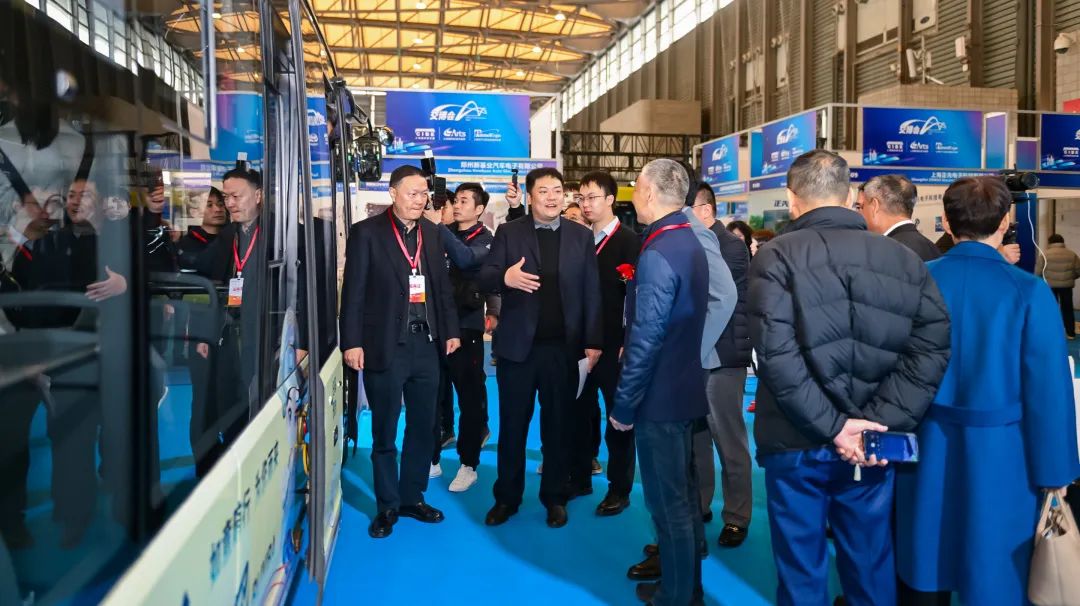 宇悦E10领衔！宇通闪耀2024上海国际客车展